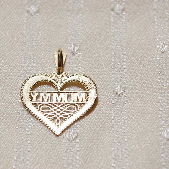 Genuine 14K Yellow Gold LOVE YOU MOMMY Heart Charm Pendant - Picture 6 of 7